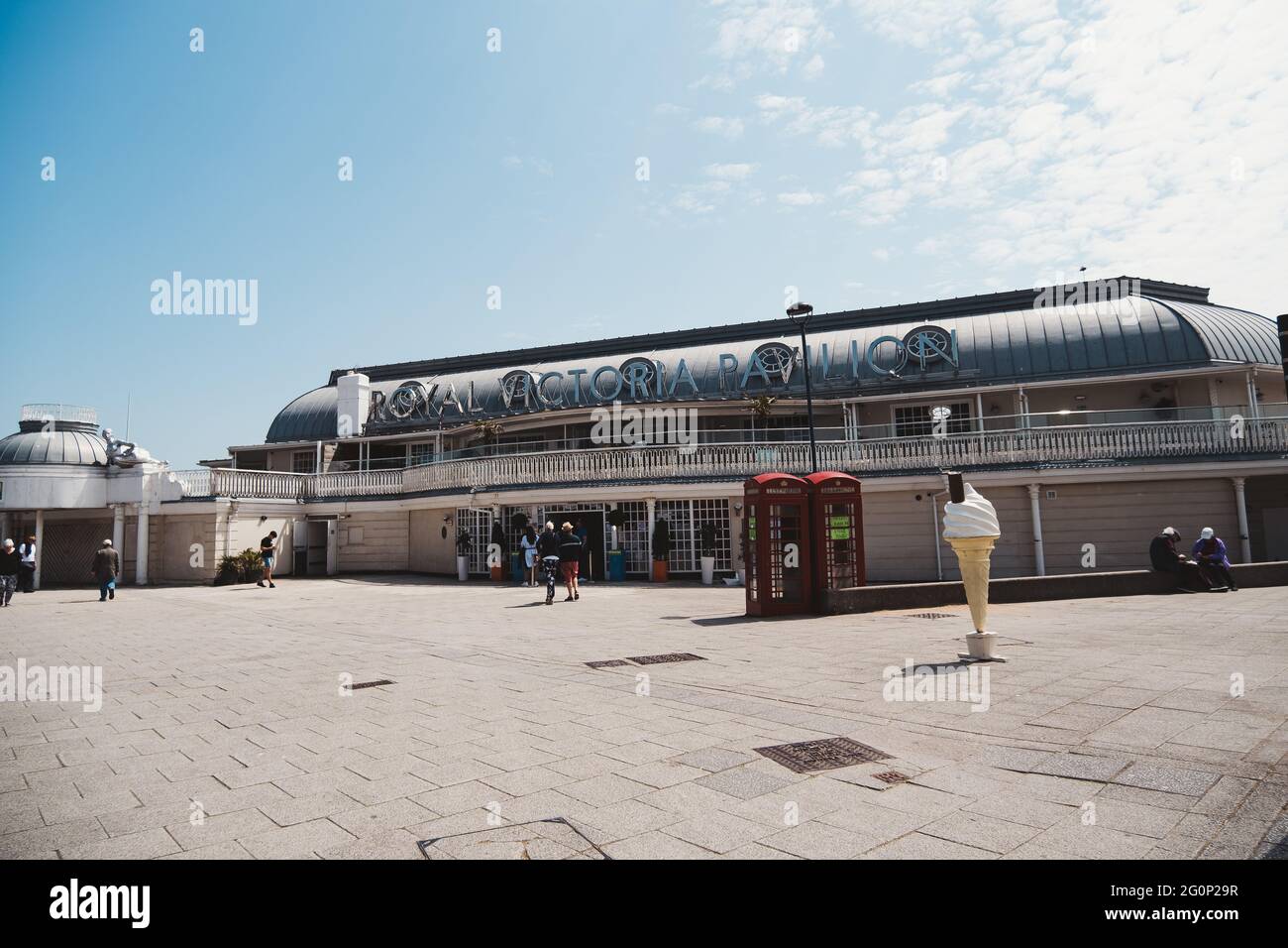 Royal victoria pavilion ramsgate hi-res stock photography and images ...
