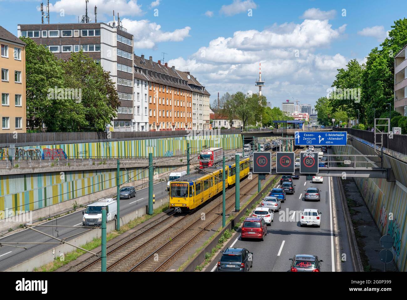 A40 motorway, Ruhrschnellweg, in the through-route in Essen, noise barrier, tramway, Ruhrbahn underground railway, NRW, Germany Stock Photo