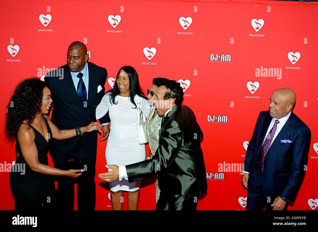 May 19, 2016, Los Angeles, California, USA: Angela Bassett, Magic Johnson, Earlitha Kelly, Frances Glandney, Smokey Robinson and Barry Gordy attend the 12th Annual MusiCares MAP Fund Tribute Concert. (Credit Image: © Billy Bennight/ZUMA Wire) Stock Photo