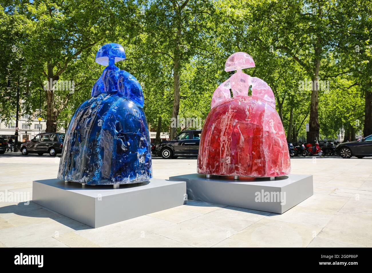 London, UK. 01 Jun 2021. Mayfair Sculpture Trail 2021. Sculpture  'Red and Blue Infanta Margarita' by Manolo Valdes. Credit: Waldemar Sikora Stock Photo