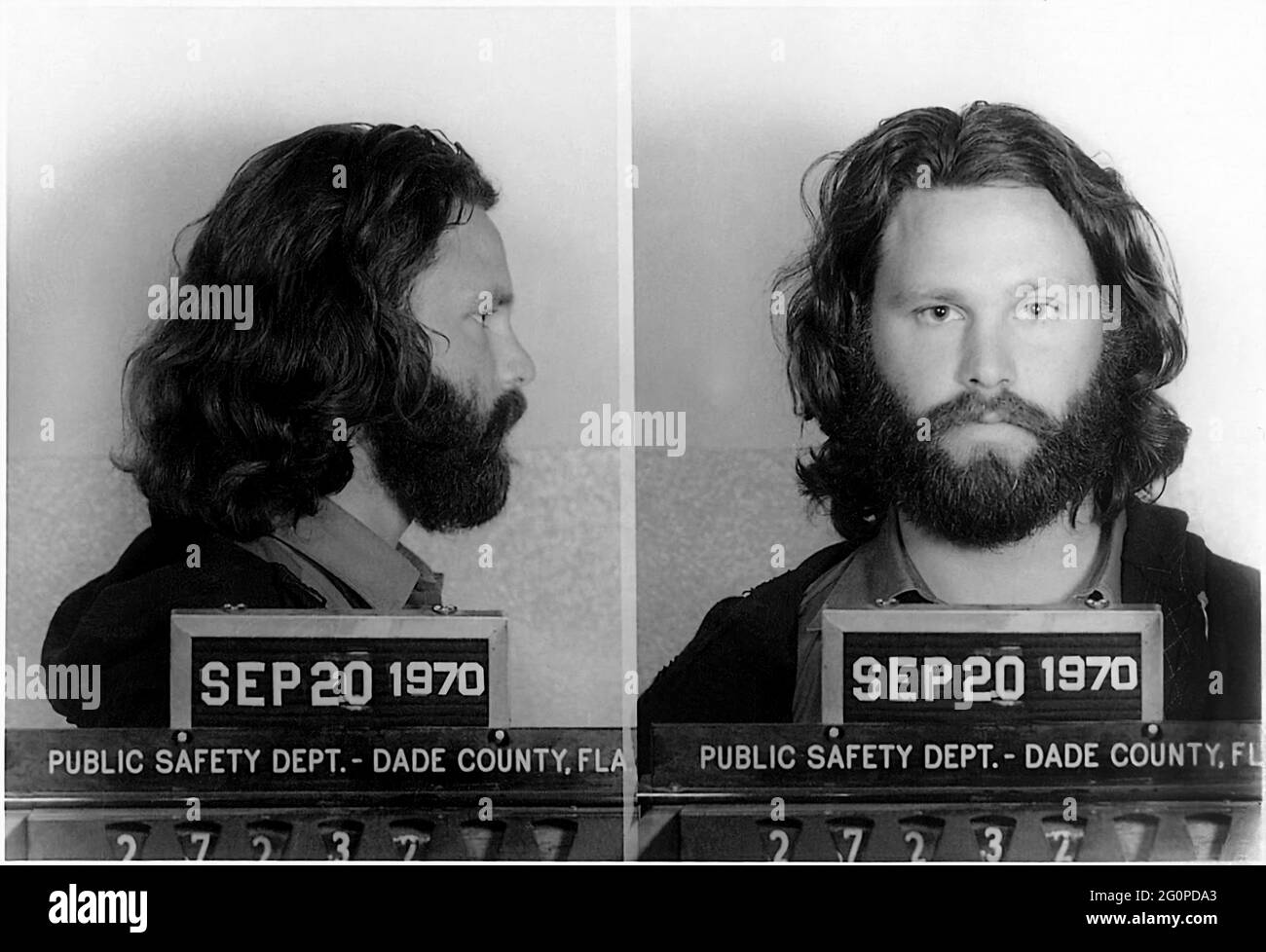 1970, 20 september, Dade County , FLORIDA , USA : The celebrated Rockstar singer and composer JIM MORRISON ( 1943 - 1971 ) of THE DOORS ( founded in 1965 ) when was arrested by Police Department in the official mug-shot . Jim had been charged  on misdemeanor indecent exposure and profanity charges . The singer was busted after he exposed himself during a March 1969 concert in Miami . Unknown photographer , Dade County's Public Safety Department . - HISTORY - FOTO STORICHE  - MUSIC - MUSICA - cantante - COMPOSITORE - ROCK STAR - ARRESTO - Arrestation - ARRESTATO DALLA POLIZIA - FOTO SEGNALETICA Stock Photo