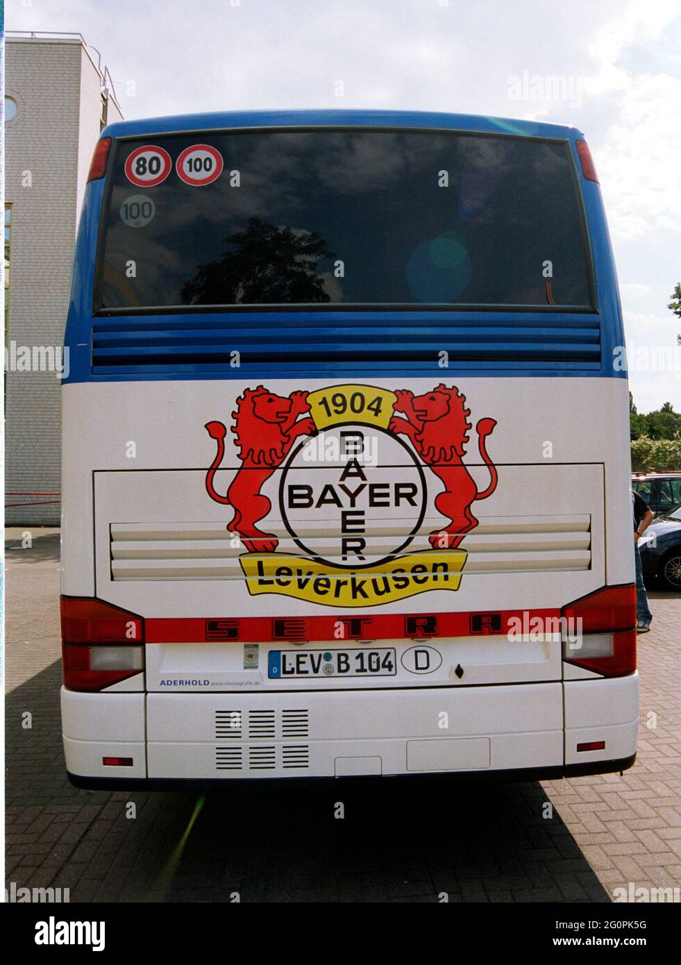 Bayarena Leverkusen Germany 11.8.2001, football: Bundesliga season 2001/02, Bayer 04 Leverkusen (B04, red)  vs FC Bayern Munich (FCB, white) - team bus Leverkusen Stock Photo