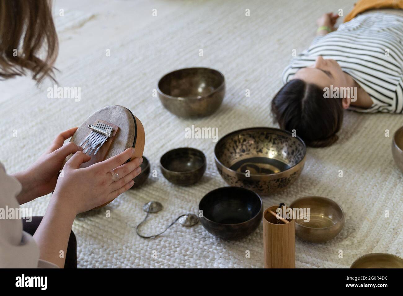 Tibetan singing bowls massage and sound therapy: traditional nepal ...
