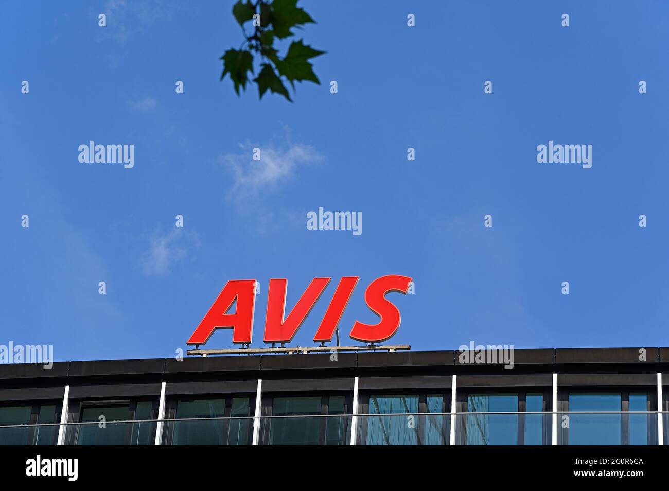 Avis car rental hires stock photography and images Alamy