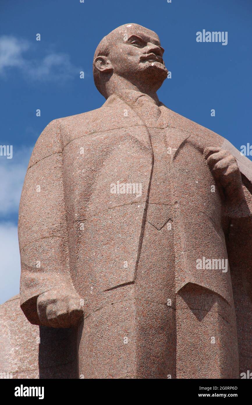 Vladimir Lenin monument outside the Parliament building in Tiraspol, Moldova, Transnistria Stock Photo