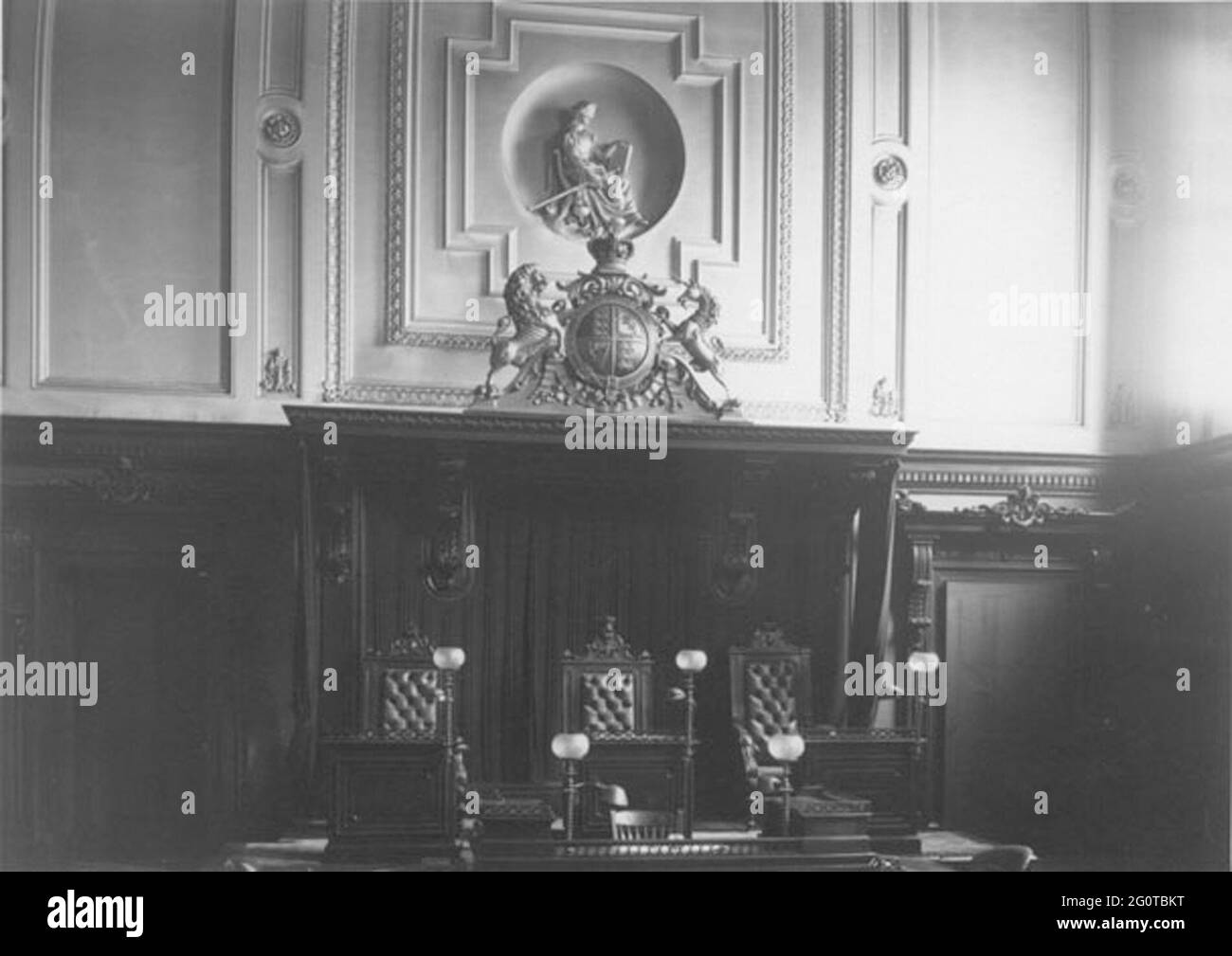 Ancient courtroom hi-res stock photography and images - Alamy