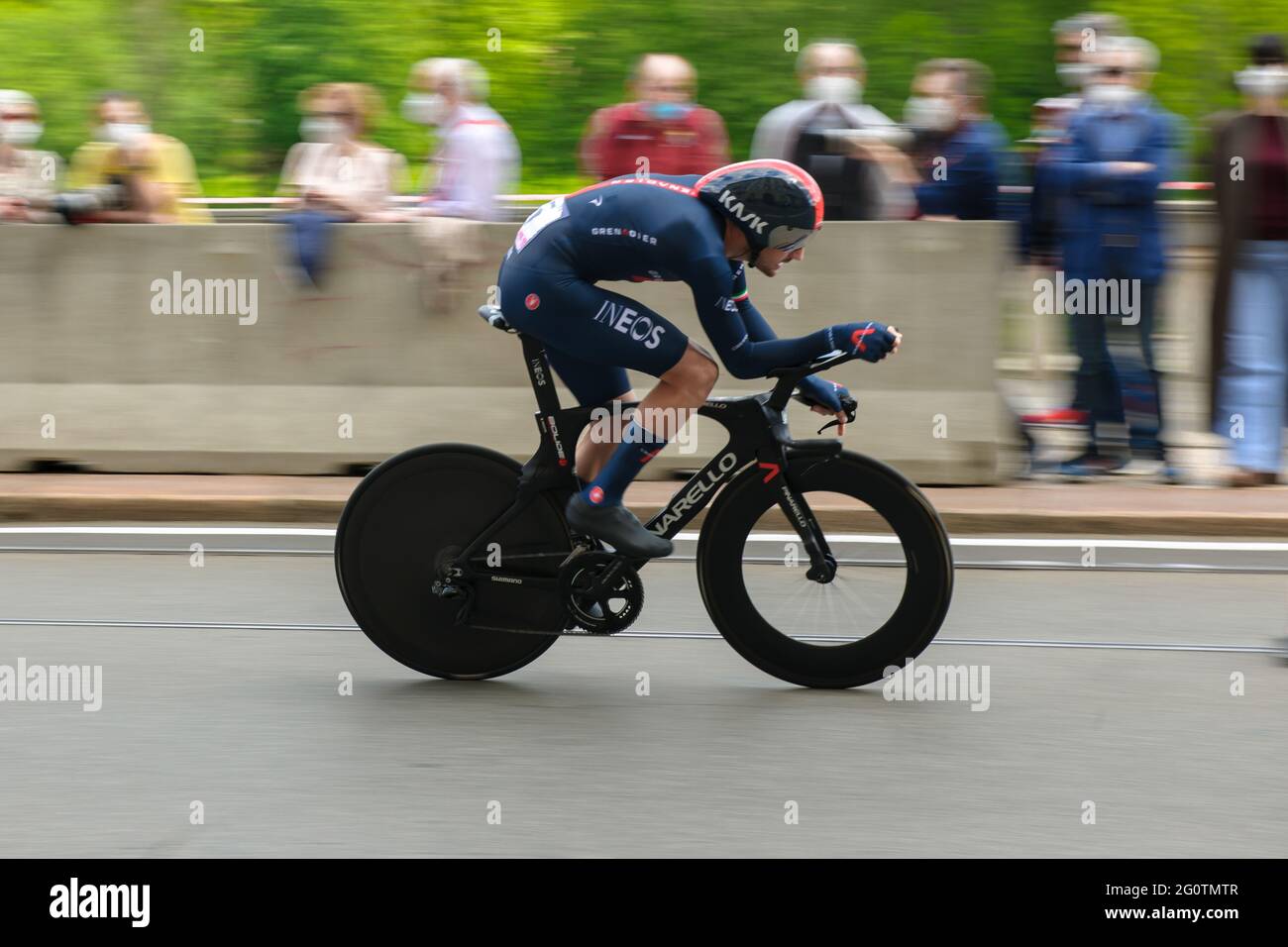 Team ineos giro 2021 sale
