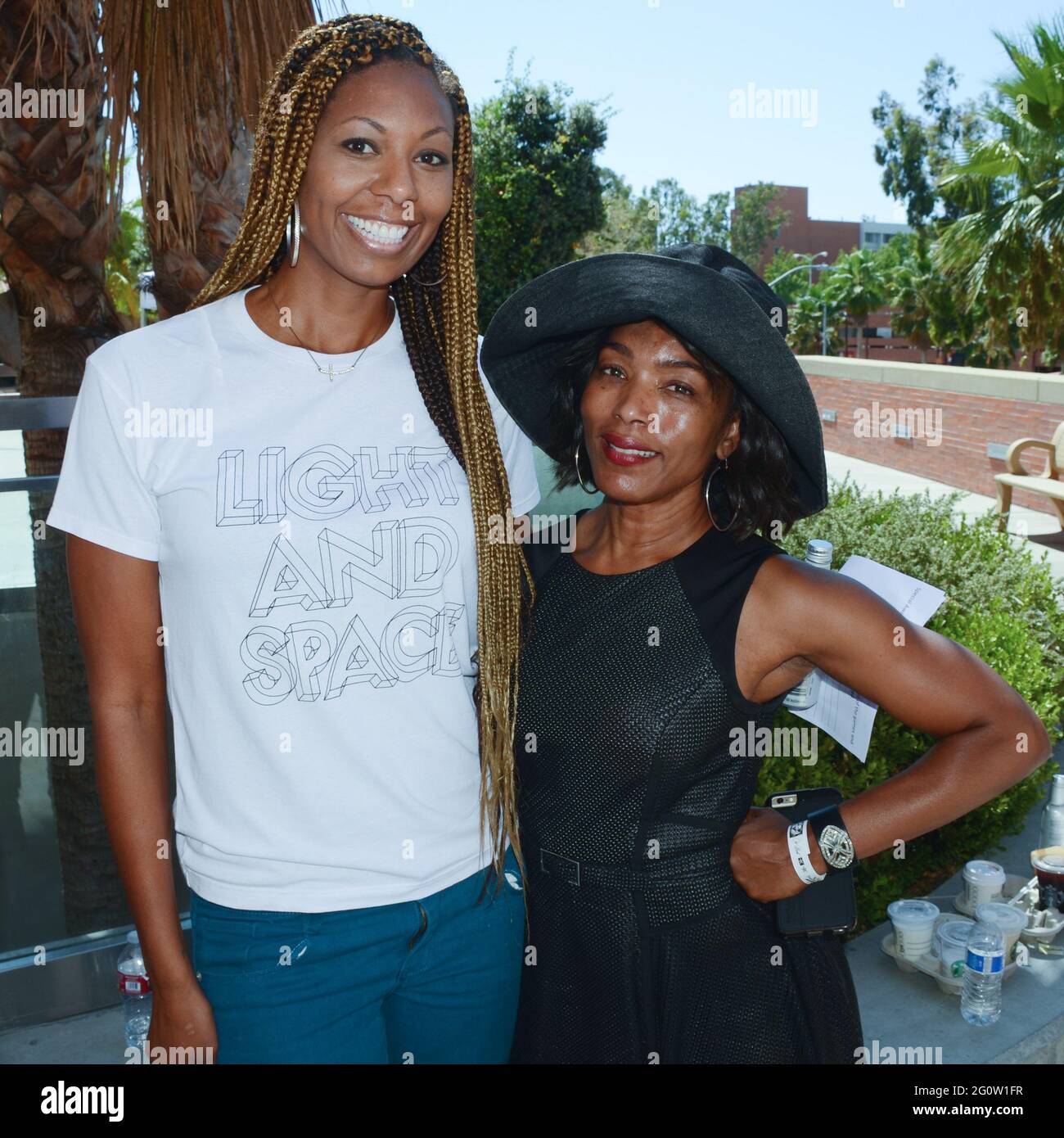 August 30, 2015, Los Angeles, California, USA: Chantelle Anderson and  Angela Bassett attend the 3rd annual Hoop-Life FriendRaiser at Galen Center  (Credit Image: © Billy Bennight/ZUMA Wire Stock Photo - Alamy