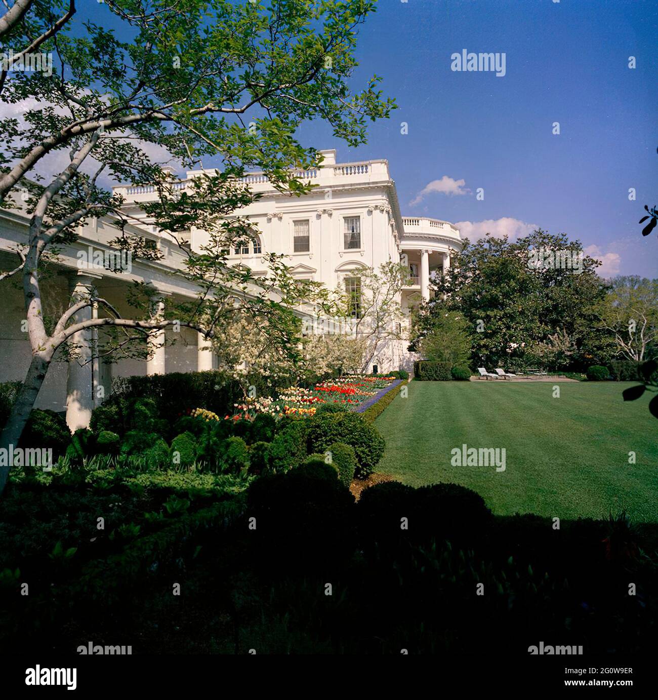 KN-C27976                     18 April 1963  Rose Garden, views.   Please credit 'Robert Knudsen. White House Photographs. John F. Kennedy Presidential Library and Museum, Boston' Stock Photo