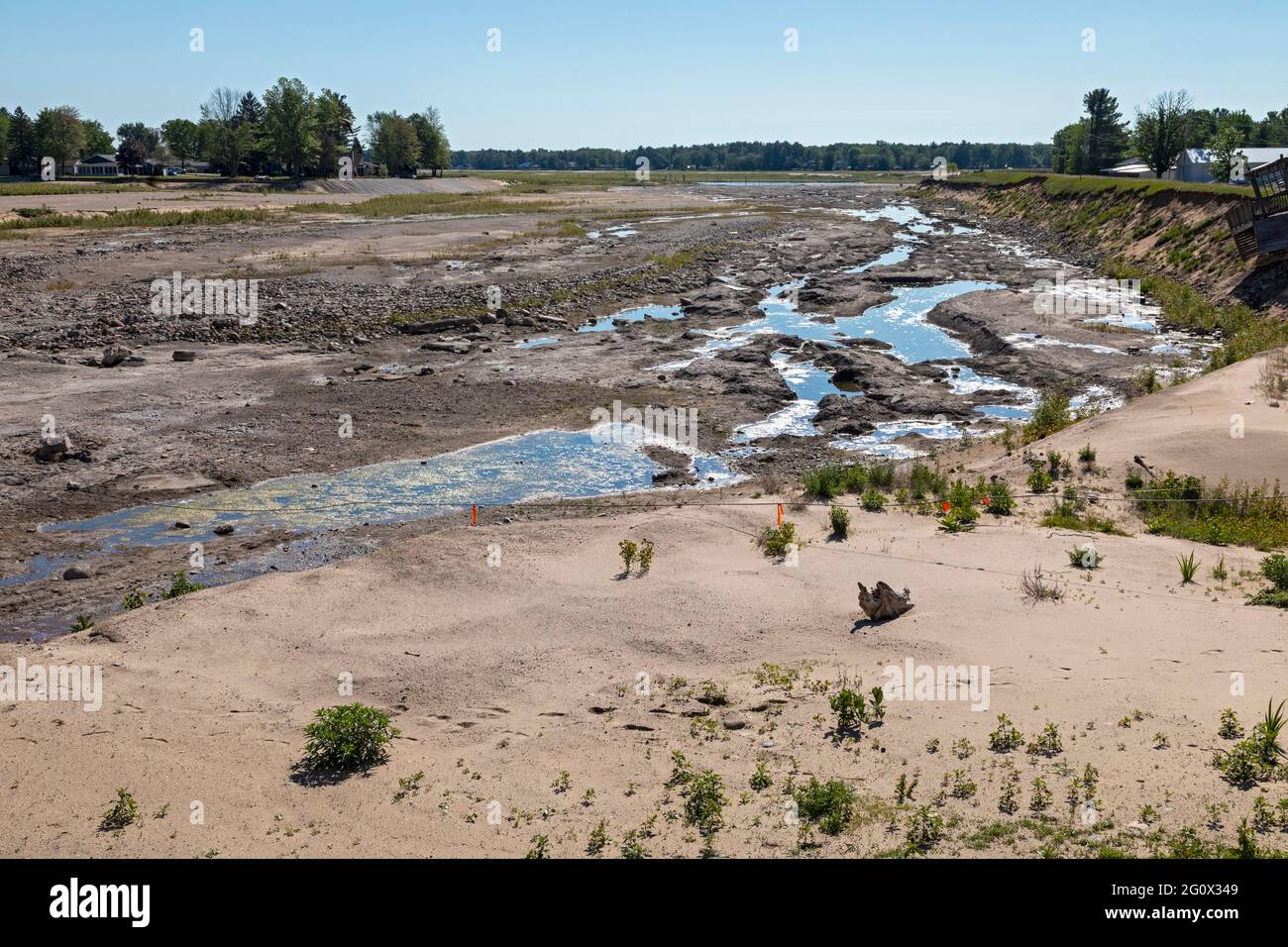 Edenville, Michigan - The aftermath of 2020 flooding on the Tittabawassee River, which breached poorly-maintained dams and drained Sanford and Wixom L Stock Photo