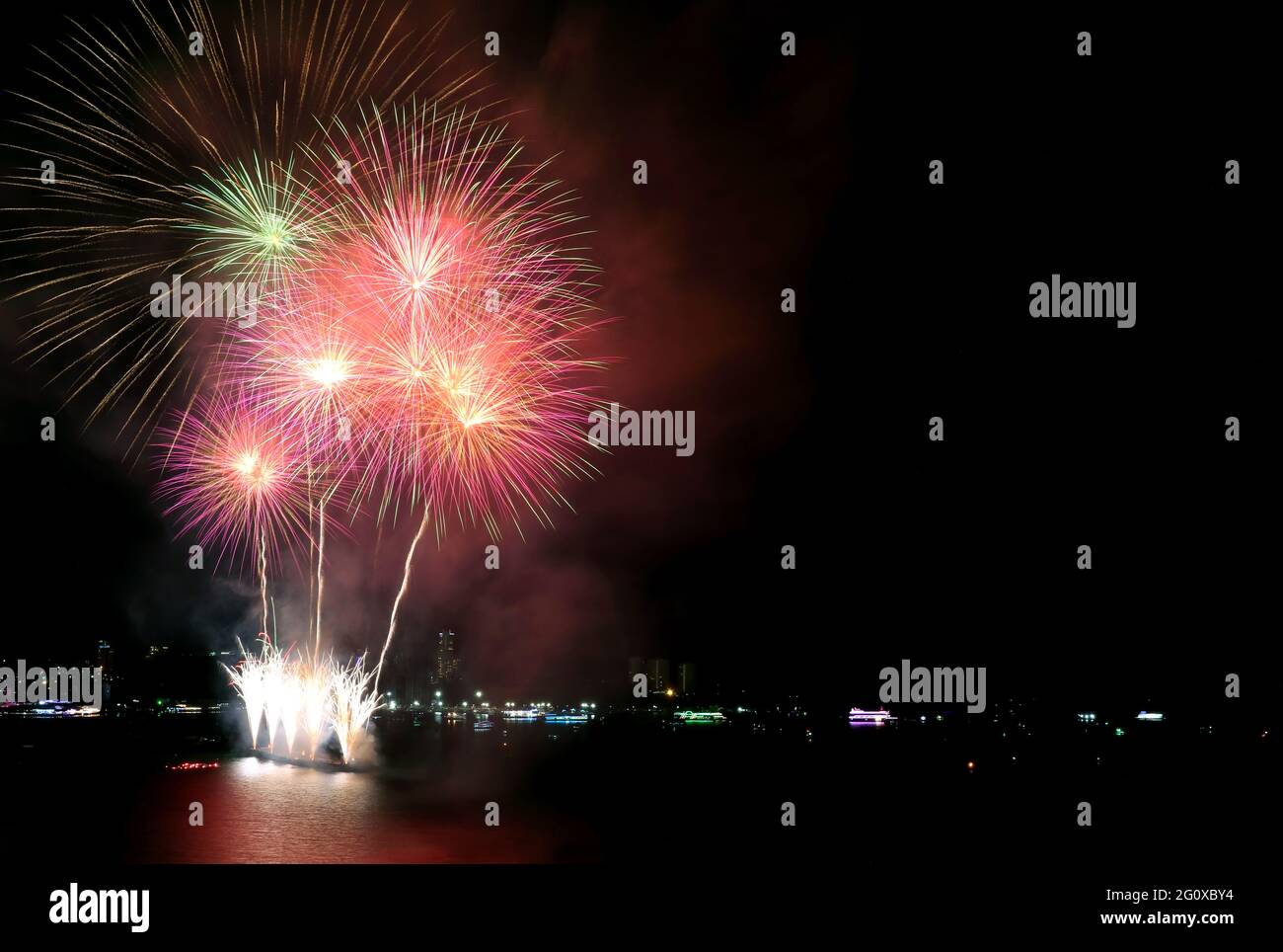 Fireworks flashing in night holiday hi-res stock photography and images ...