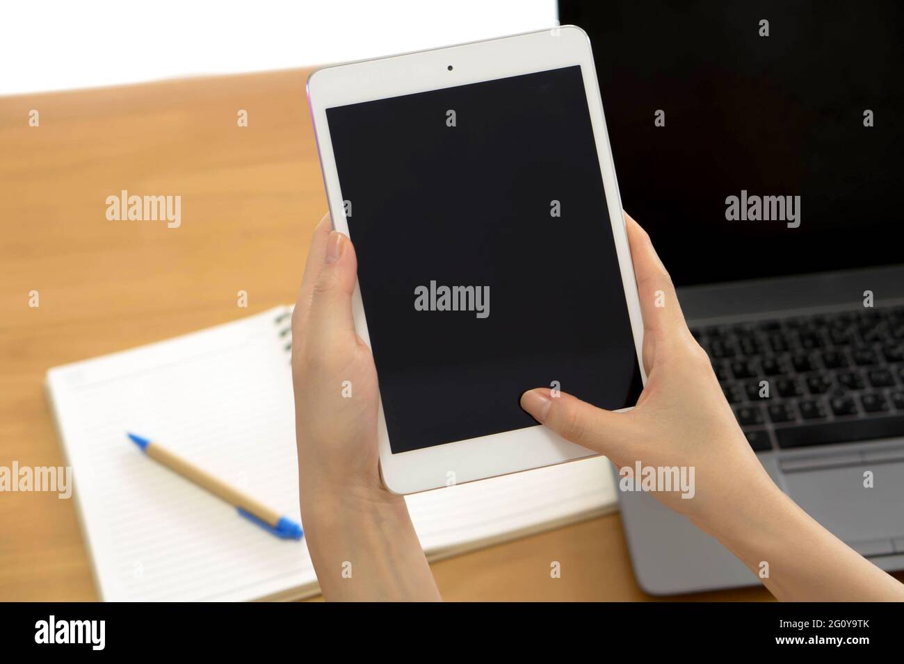 Using a touch screen hi-res stock photography and images - Alamy