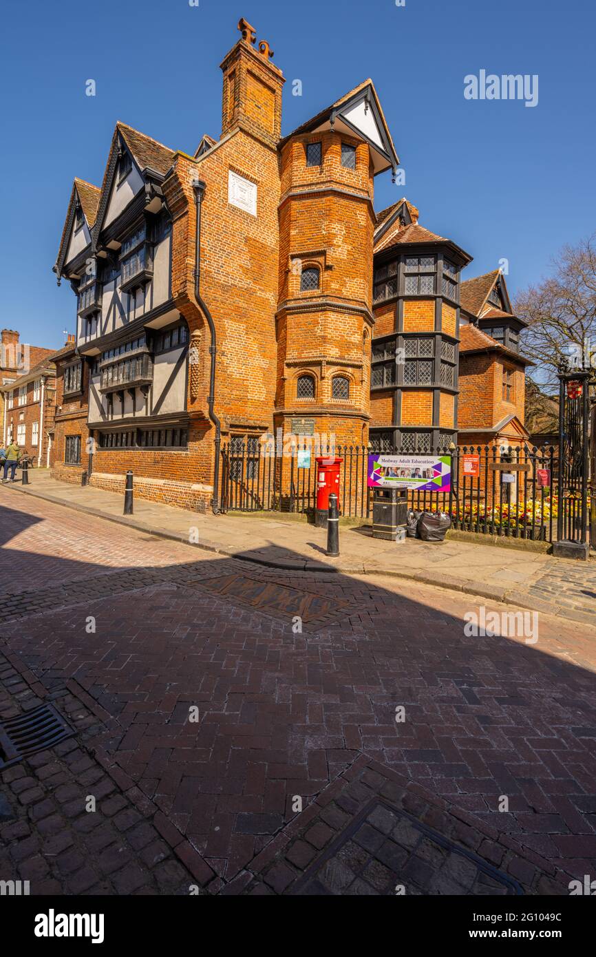 Eastgate House an Elizabethan mansion on Eastgate St Rochester Kent. Stock Photo