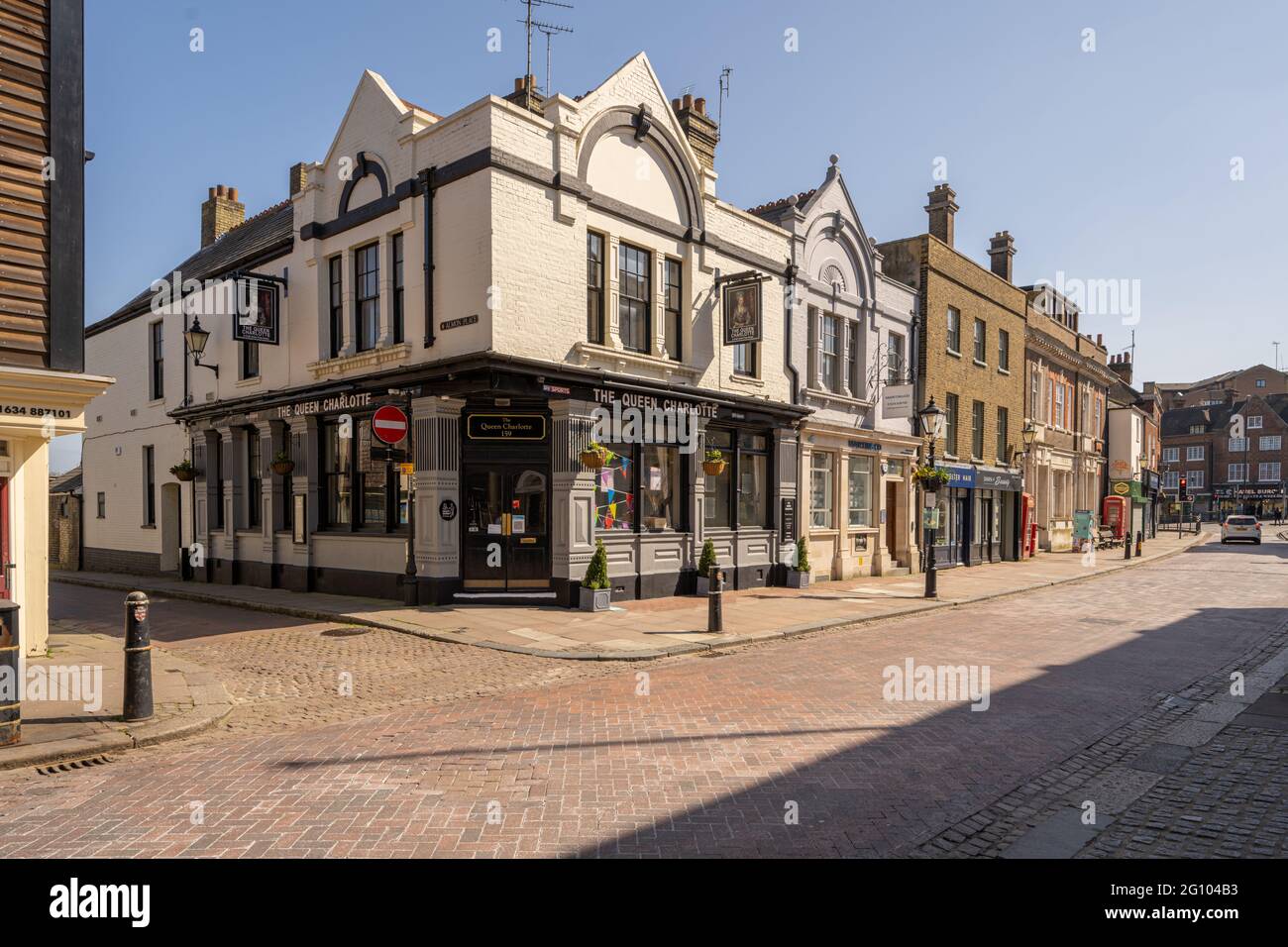 The Queen Charlotte  pub on Eastgate street Rochester Kent Stock Photo