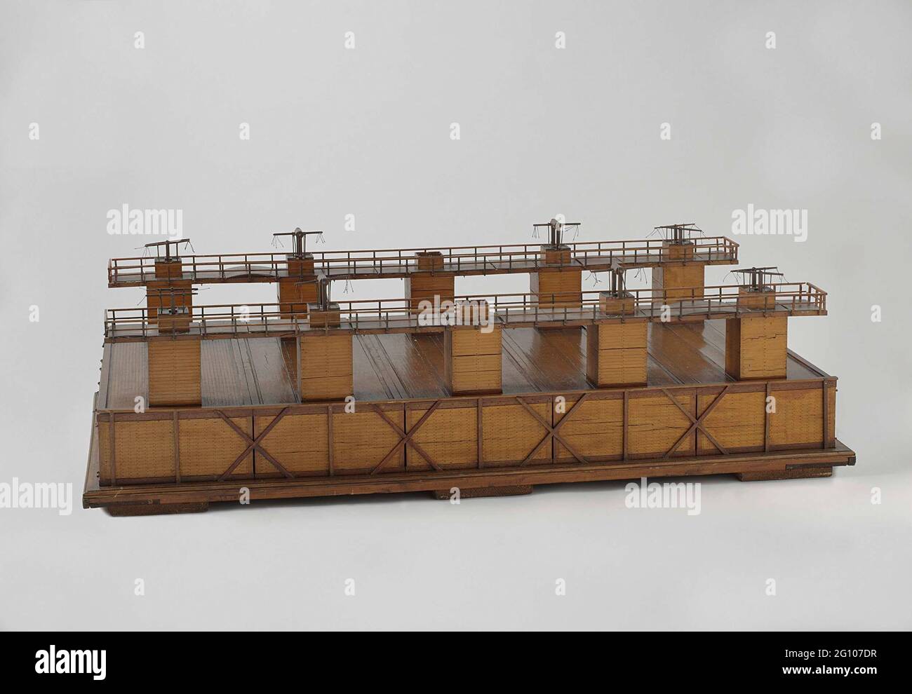 Model of a Floating Dry Dock. Model of a floating dry dock, on a ground  plan. It consists of five parts that are connected to each other. Each part  is a rectangular