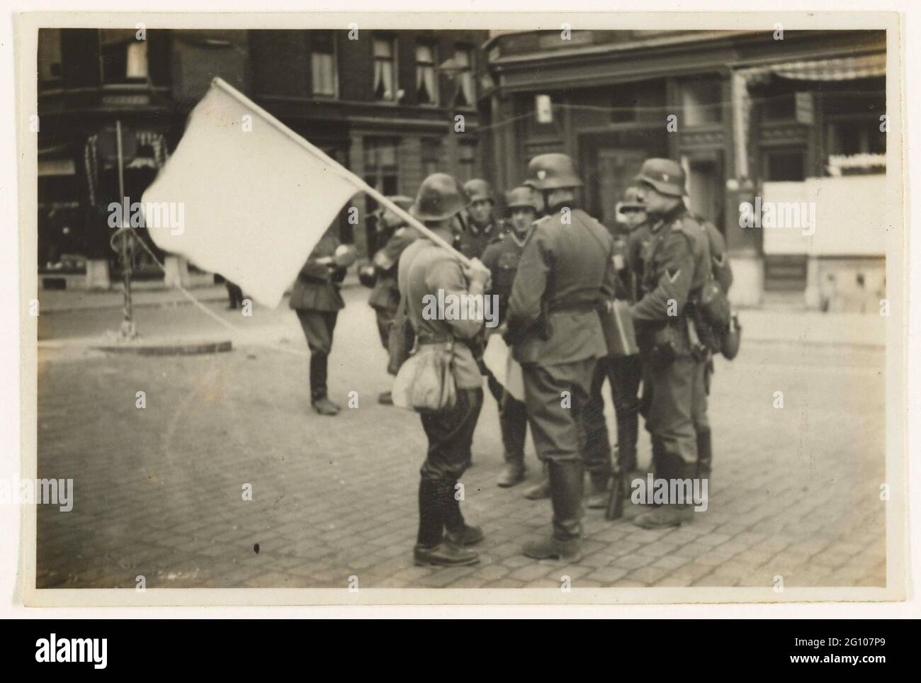 Оккупация голландии. Крепость Голландия 1940. Оккупированная Голландия. Оккупация Нидерландов. Оккупация Нидерландов Германией.