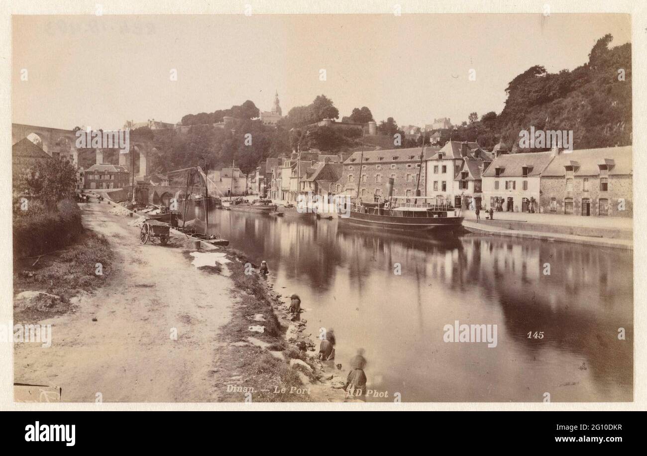Dinant Port Dinant belgium boats hi-res stock photography and images - Alamy