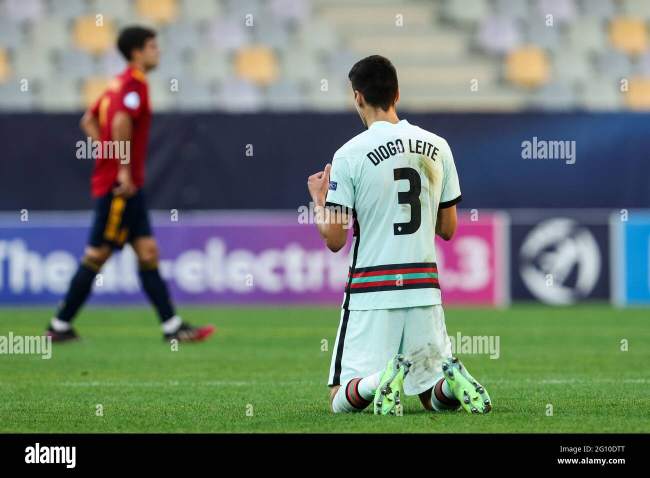 MARIBOR, SLOVENIA - JUNE 03: Diogo Leite of Portugal celebrates after  winning during the 2021 UEFA European Under-21 Championship Semi-finals  match between Spain and Portugal at Stadion Ljudski vrt on June 3,