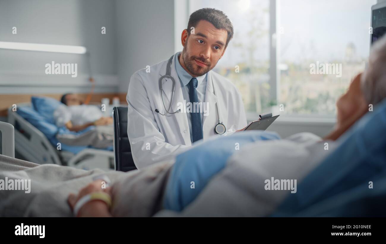 Old man hospital bed doctor hi-res stock photography and images - Alamy