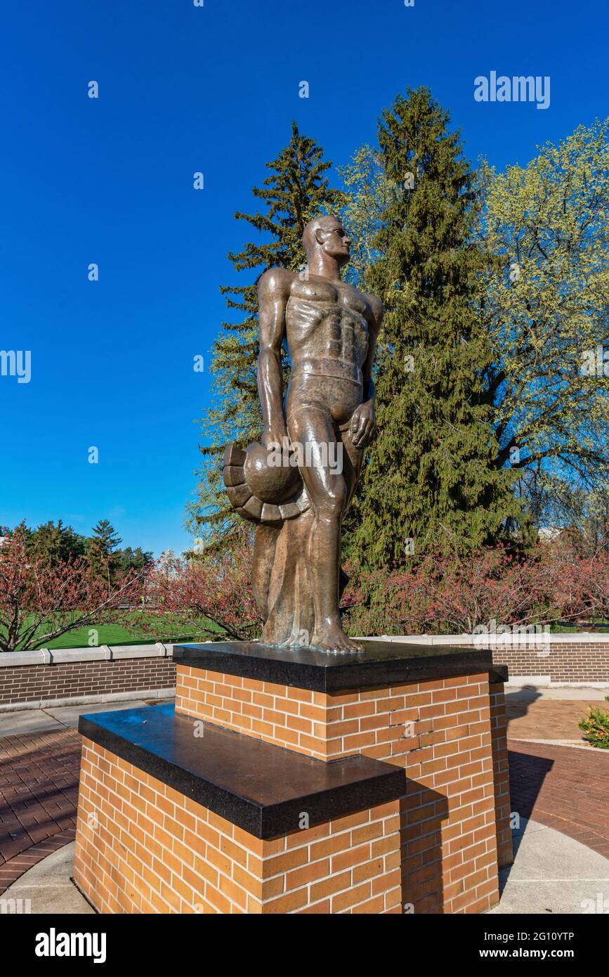 Iconic Sparty Statue The Mascot Of The Msu Spartans On The Campus Of Msu Stock Photo Alamy Iconic Sparty Statue The Mascot Of The Msu Spartans On The Campus Of Msu Stock Photo Alamy