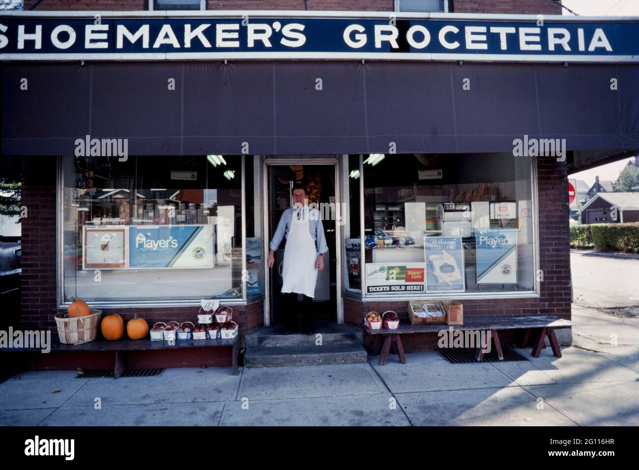 Shomakers grocerteria hires stock photography and images Alamy