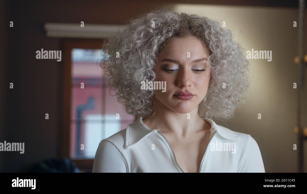 White hair woman hi-res stock photography and images - Alamy