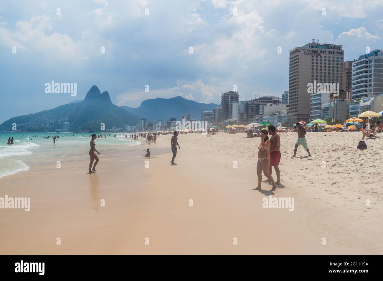 Rio de janeiro ipanema bikini hi-res stock photography and images - Alamy