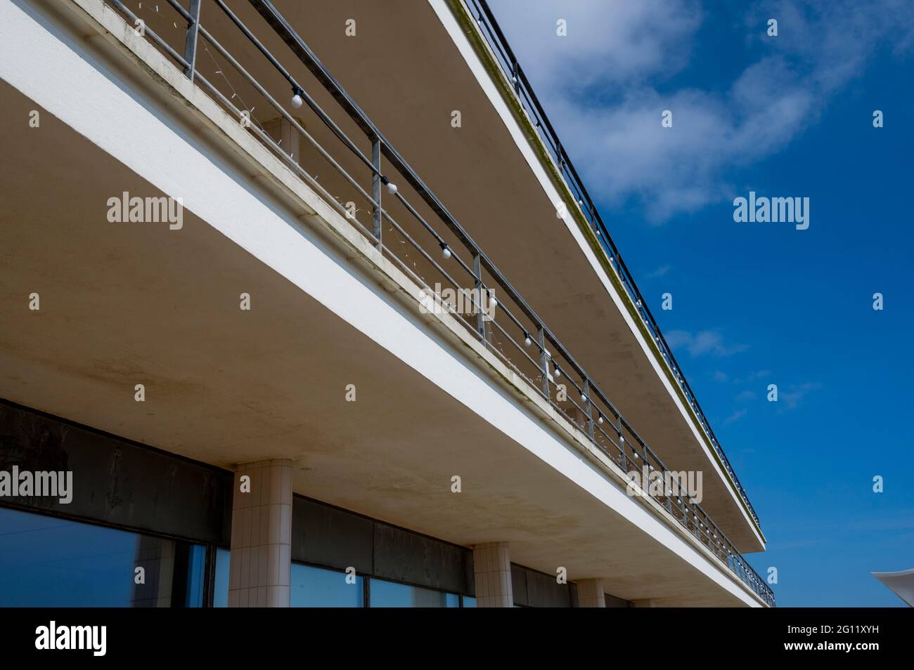 De La Warr Pavillion, International Style, or Art Deco Moderne, 1935 building in Bexhill, Sussex, UK designed by Erich Mendelsohn and Serge Chermayeff Stock Photo