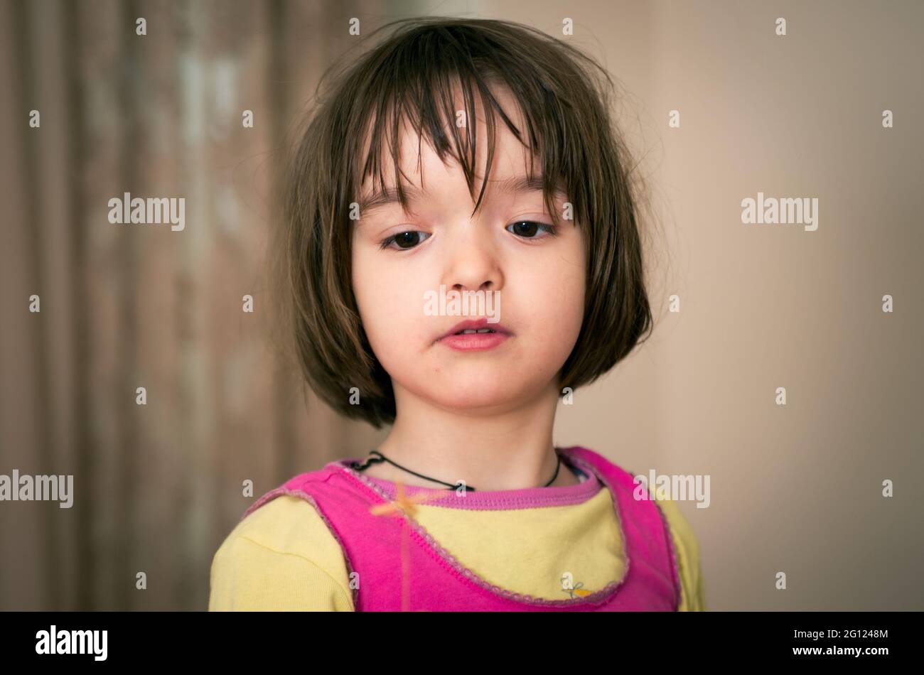 Little girl portrait at home Stock Photo - Alamy