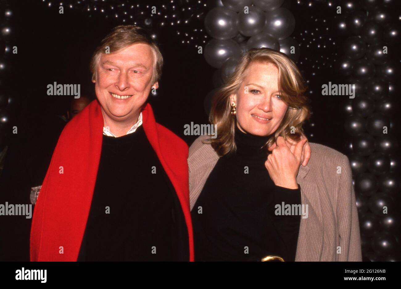 Do Mike And Dianne Sawaya Get Along Mike Nichols And Diane Sawyer