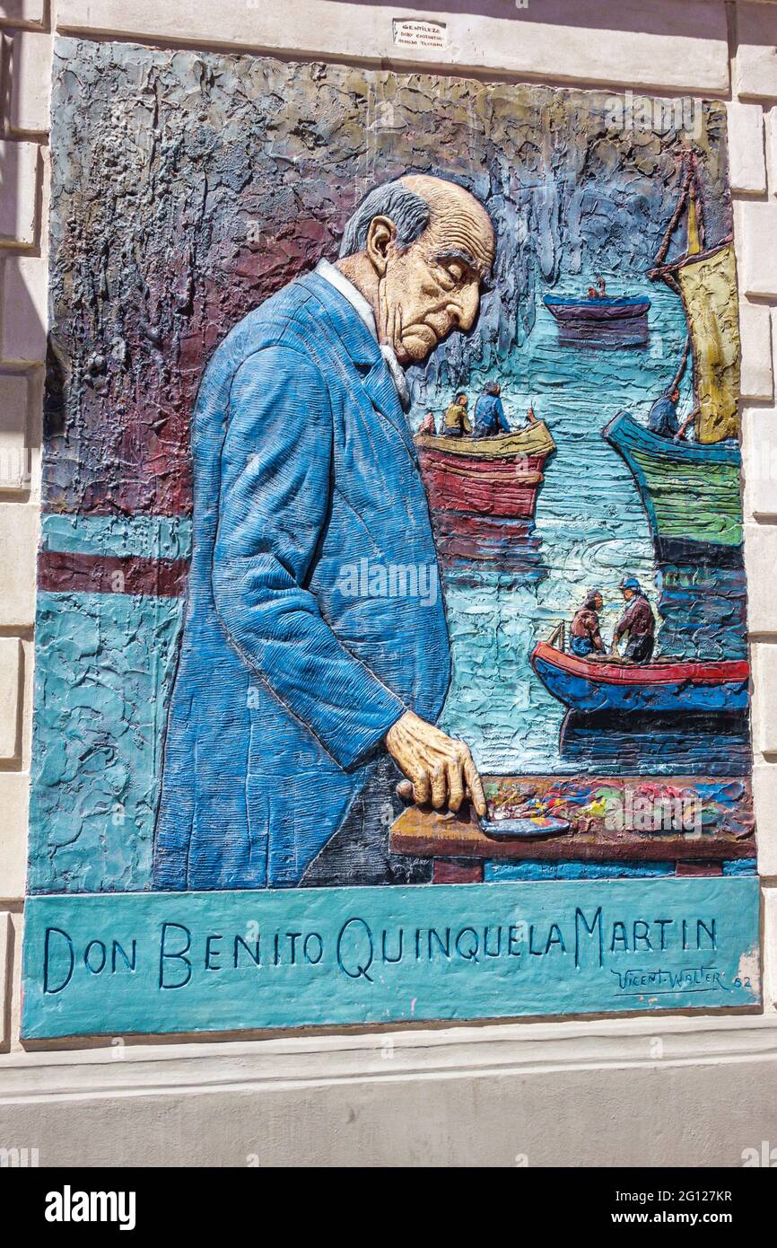 Argentina Buenos Aires Caminito Barrio de la Boca Museo Benito Quinquela Martin Museum exterior artist portrait relief art mural Stock Photo