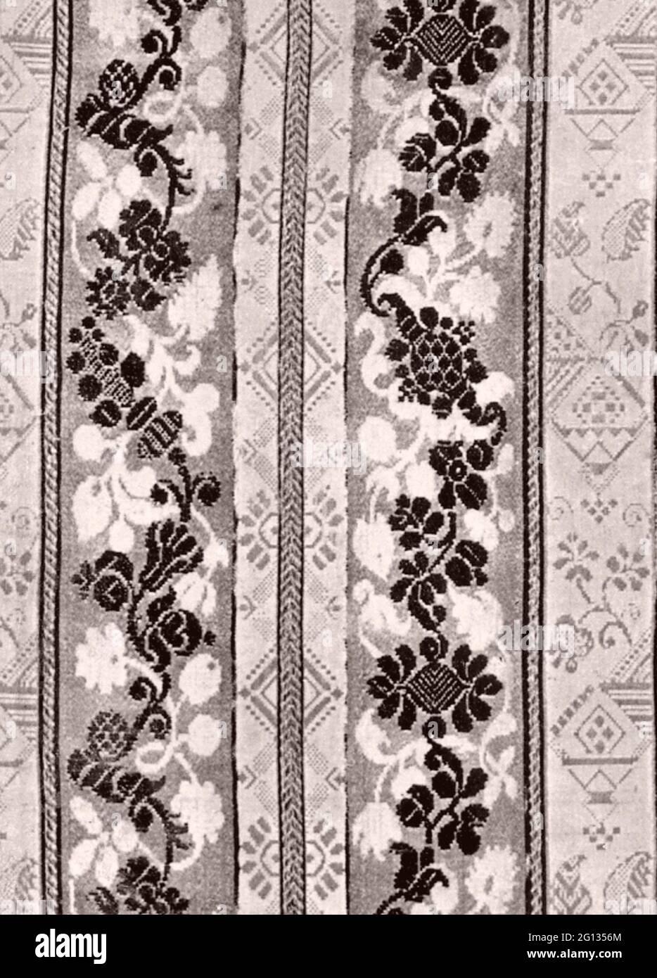 Fragment - Late 17th century - France brocaded satin damask. 1675 - 1700. Stock Photo