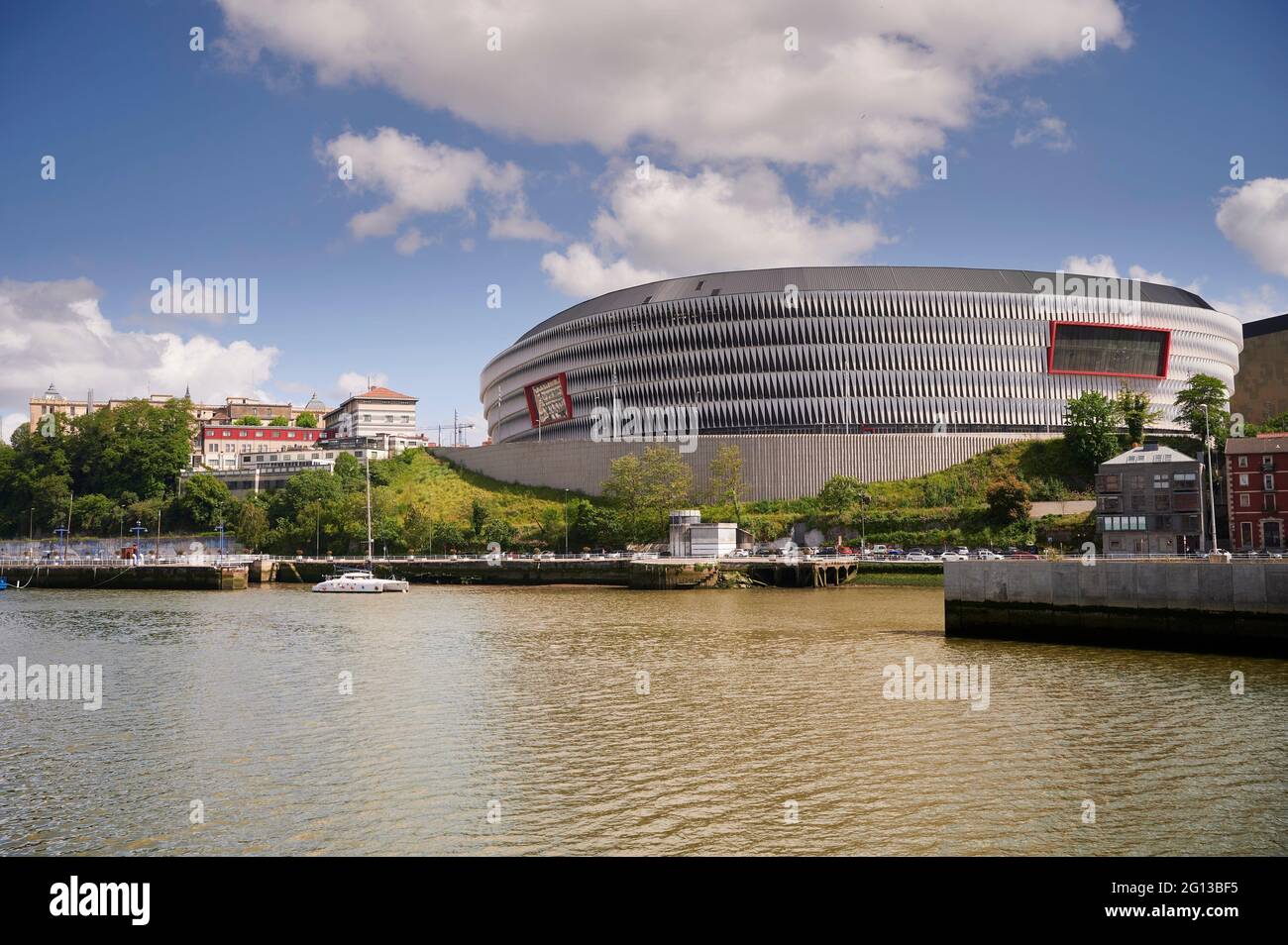 Nervion river and Athletic club de Bilbao Football Stadium (San Mames), Bilbao, Biscay, Euskadi, Euskal Herria, Basque Country, Spain, Europe. Stock Photo