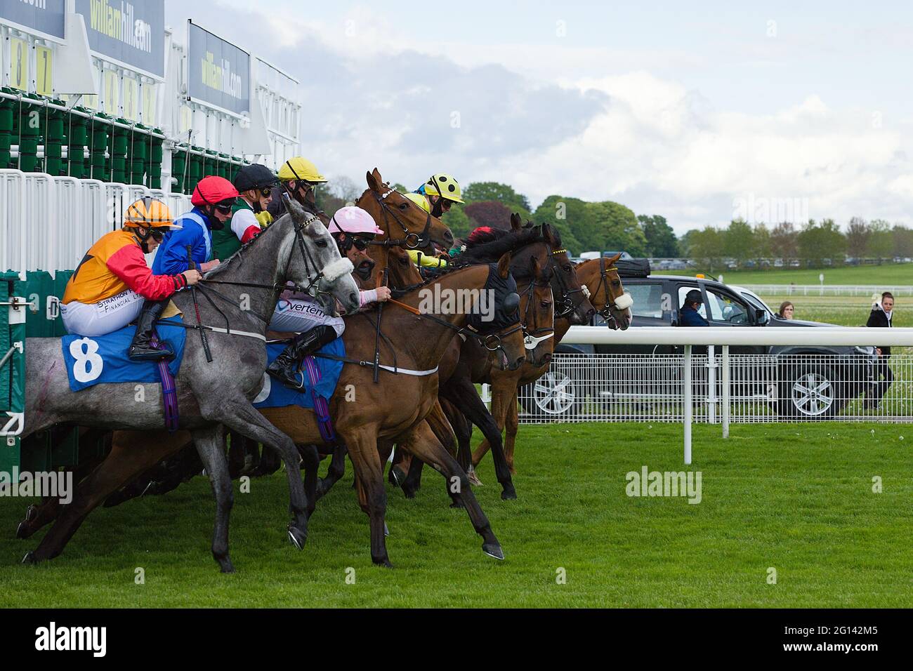 The Starting Gate High Resolution Stock Photography And Images Alamy The Starting Gate High Resolution Stock Photography And Images Alamy