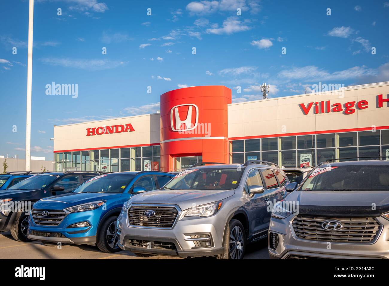 Honda car dealership hires stock photography and images Alamy