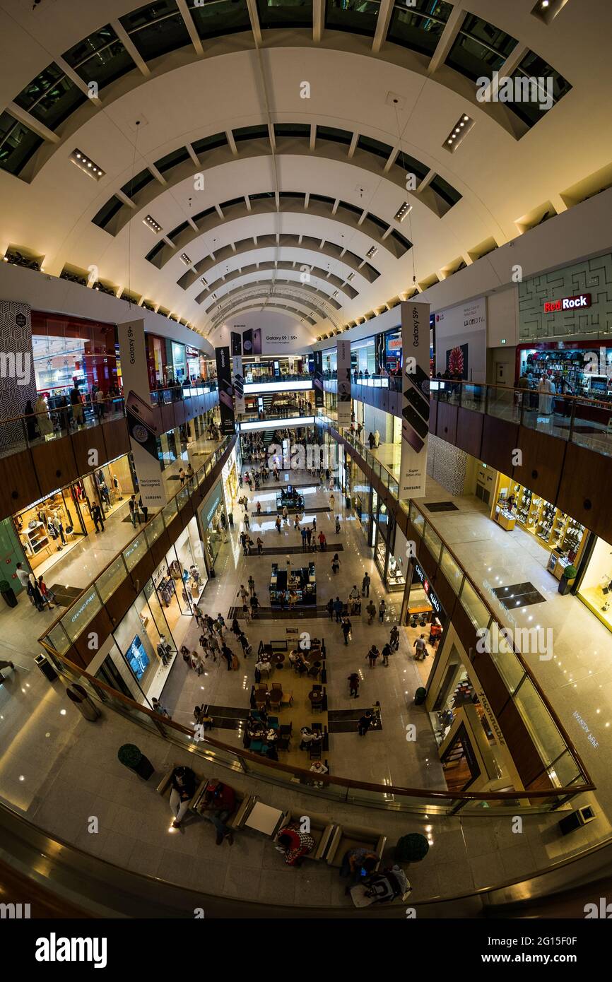 The interior of Dubai Mall via fisheye lens Stock Photo - Alamy