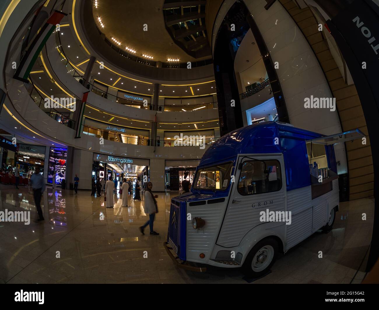 The dubai mall louis vuitton hi-res stock photography and images - Alamy