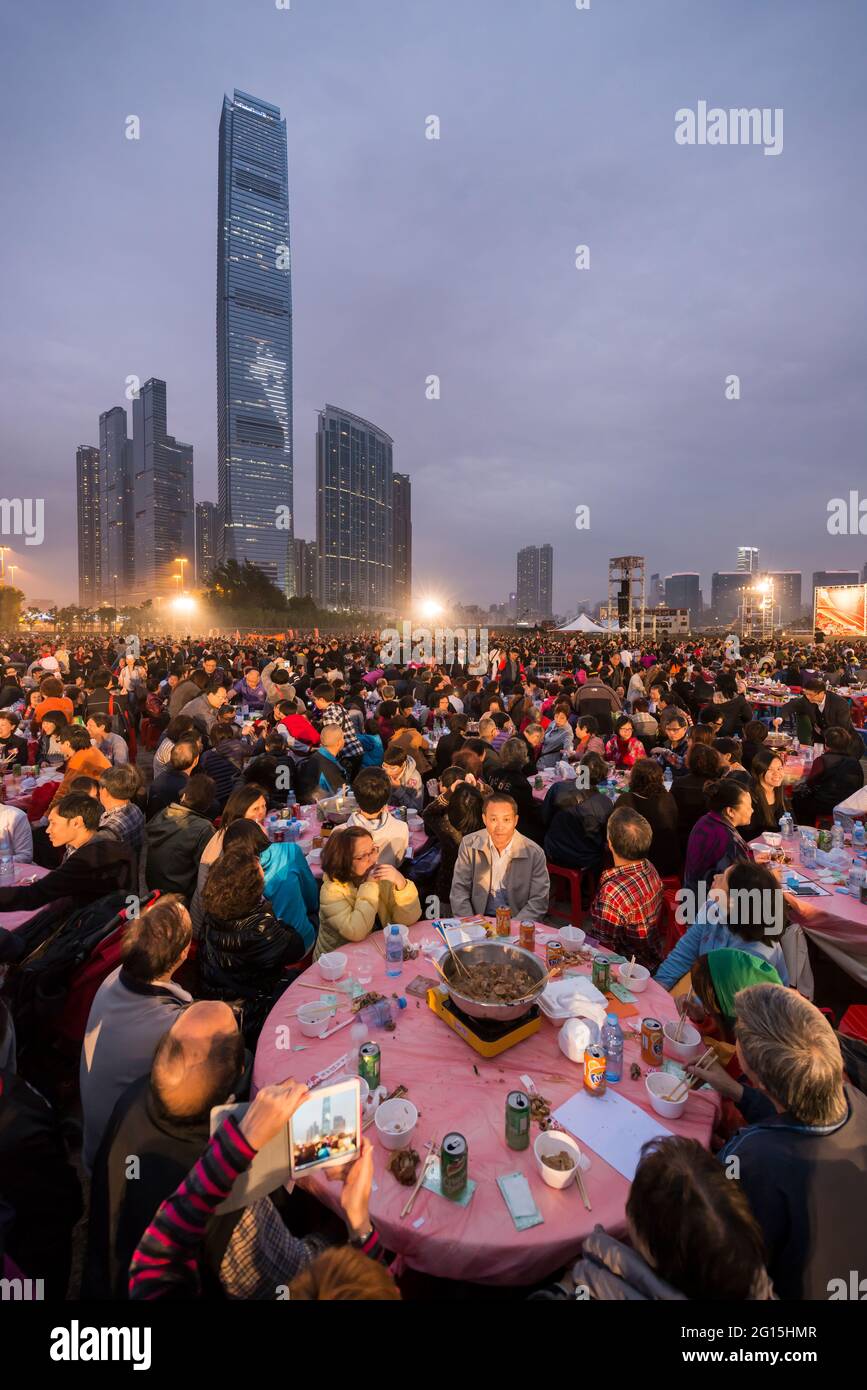 A large 'poon choi' dinner to celebrate Chinese New Year, held on the vacant land of the planned West Kowloon Cultural District, Hong Kong Stock Photo
