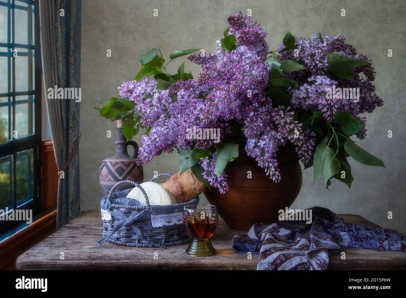 Floral still life with lilac bouquet Stock Photo - Alamy