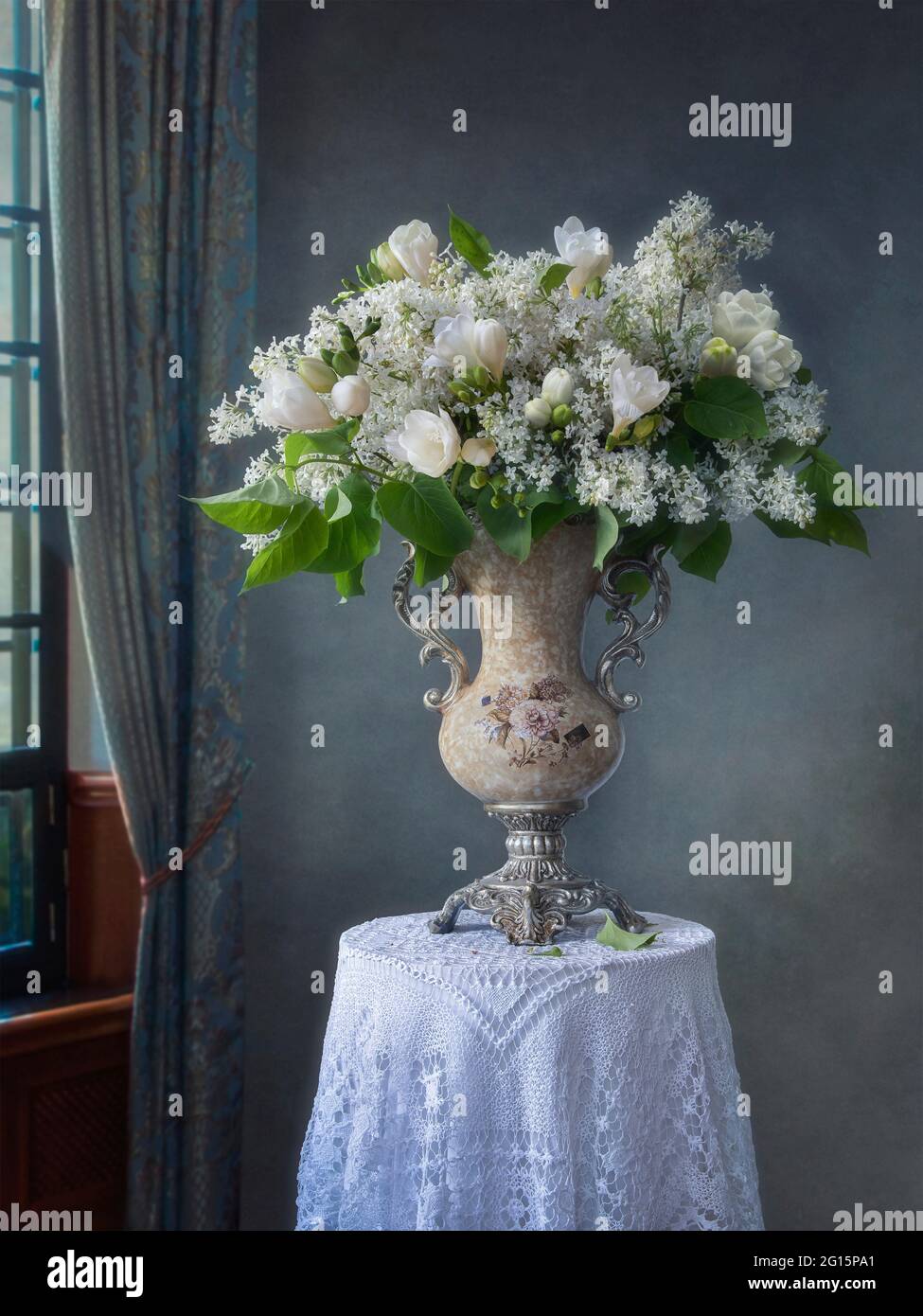 Floral still life with lilac bouquet Stock Photo - Alamy