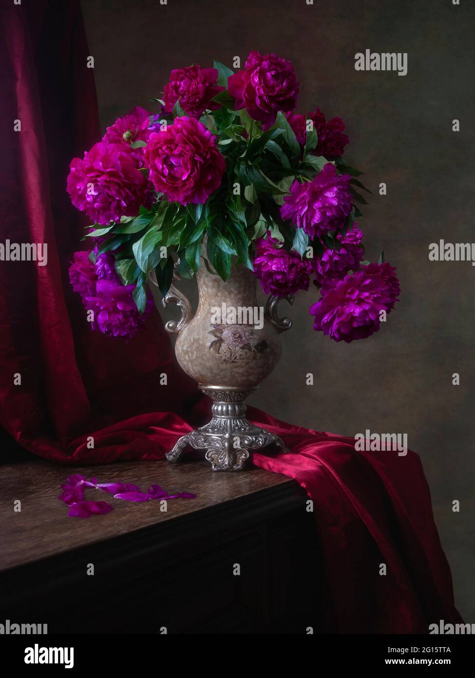 Still life with splendid bouquet of peonies Stock Photo - Alamy