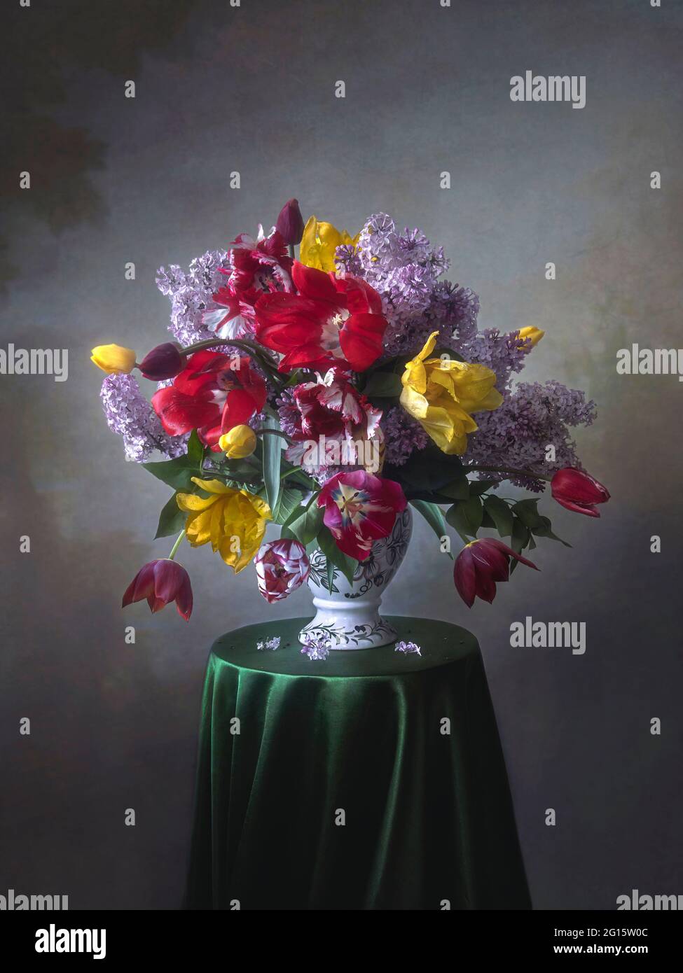 Still life with luxurious bouquet of flowers Stock Photo - Alamy