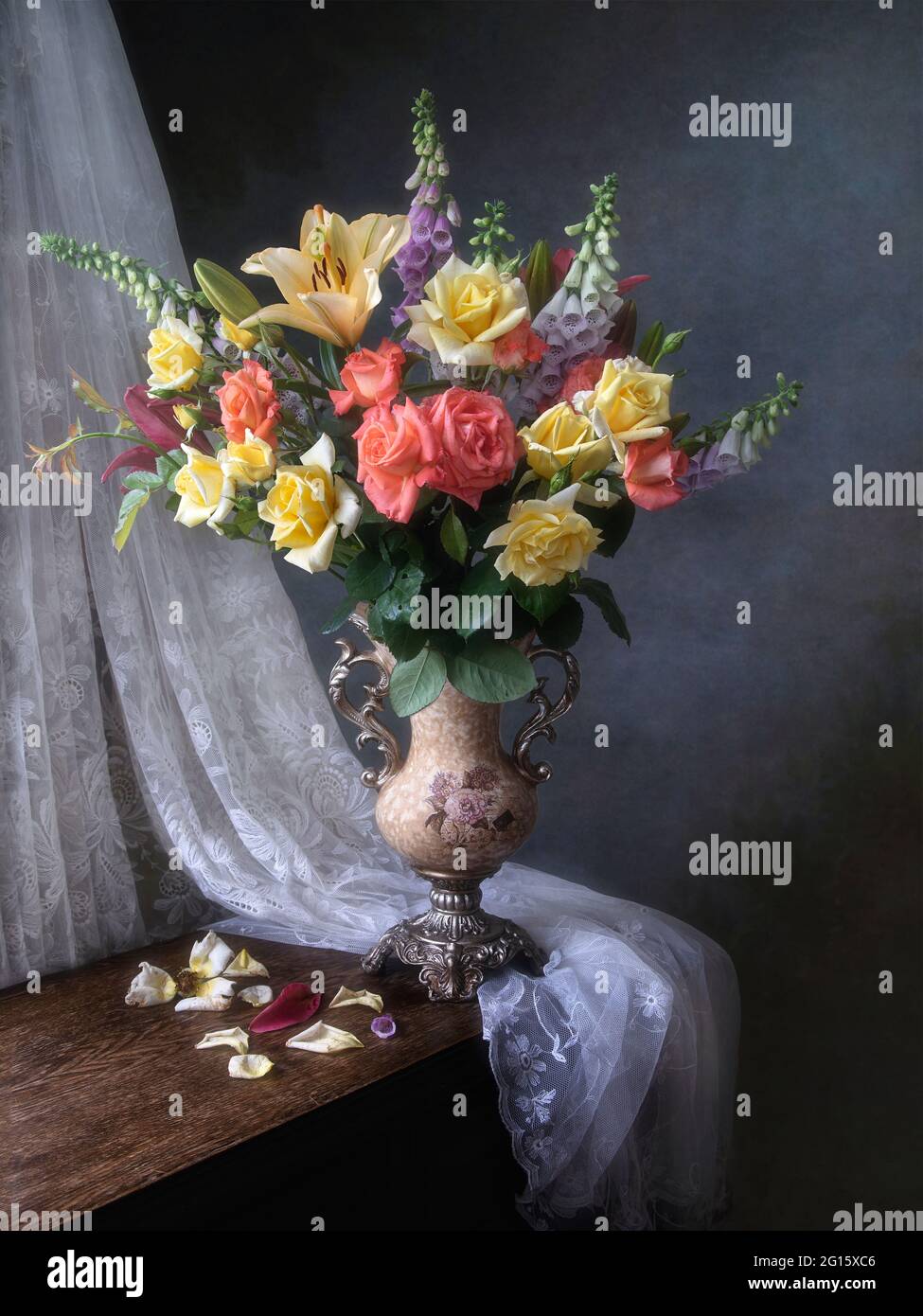 Still life with luxurious bouquet of flowers Stock Photo - Alamy