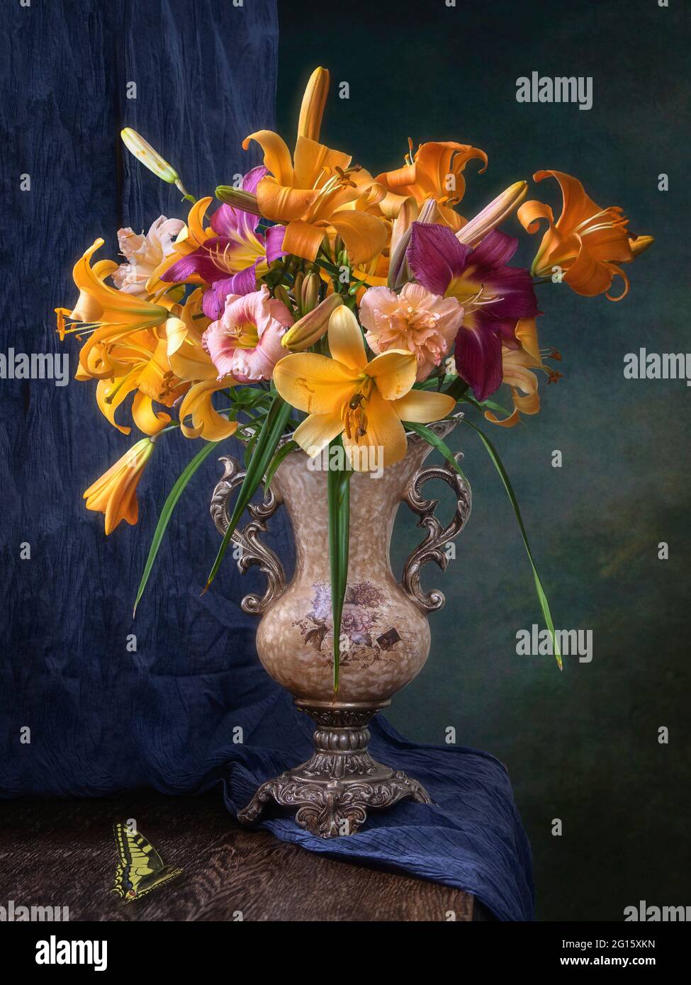 Still life with luxurious bouquet of flowers Stock Photo - Alamy