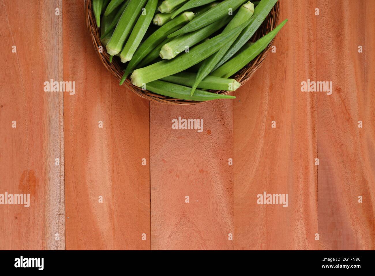 Ladies finger vegetable hires stock photography and images Alamy