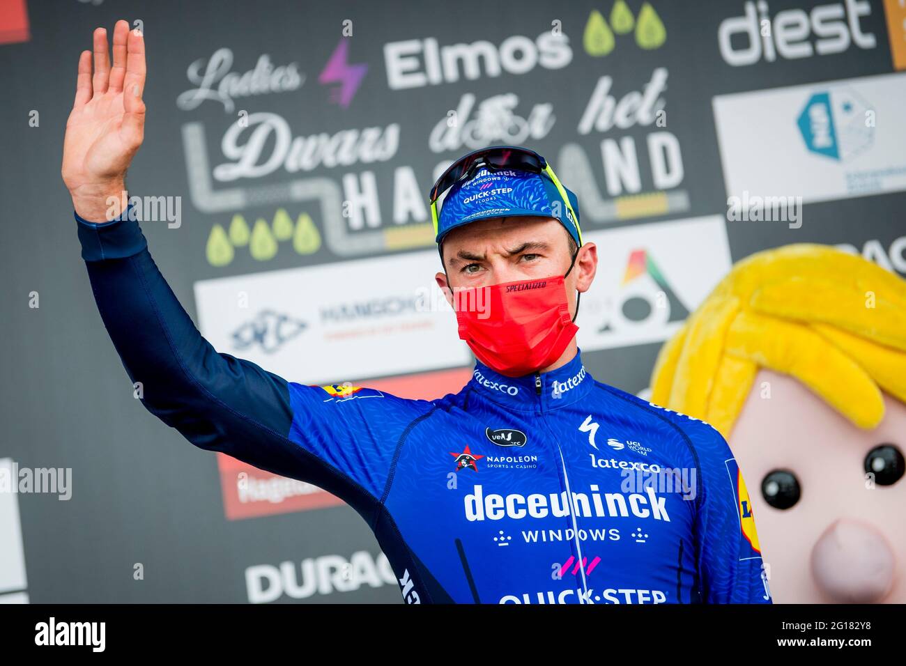 Belgian Yves Lampaert of Deceuninck - Quick-Step celebrates on the podium  of the 'Dwars Door Het Hageland' one day cycling race, fourth race of the  Bi Stock Photo - Alamy