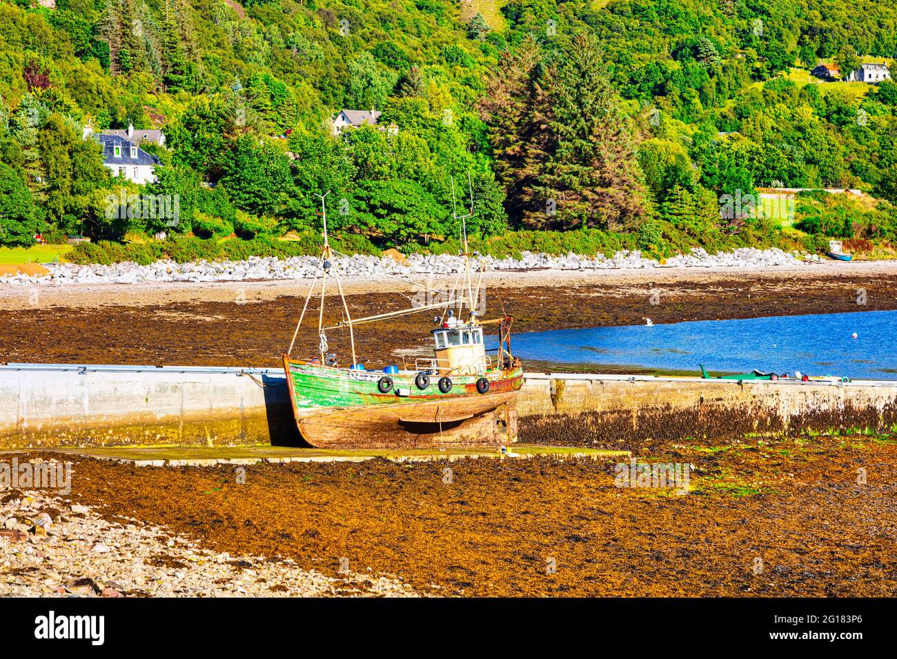 The  picturesque fishing town  of Ullapool, Ulapul,on the shores of  Loch Broom, on the scenic NC 500, Ross and Cromarty, Highlands, Scotland Stock Photo