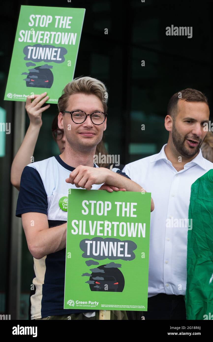 London green road traffic signs hires stock photography and images Alamy