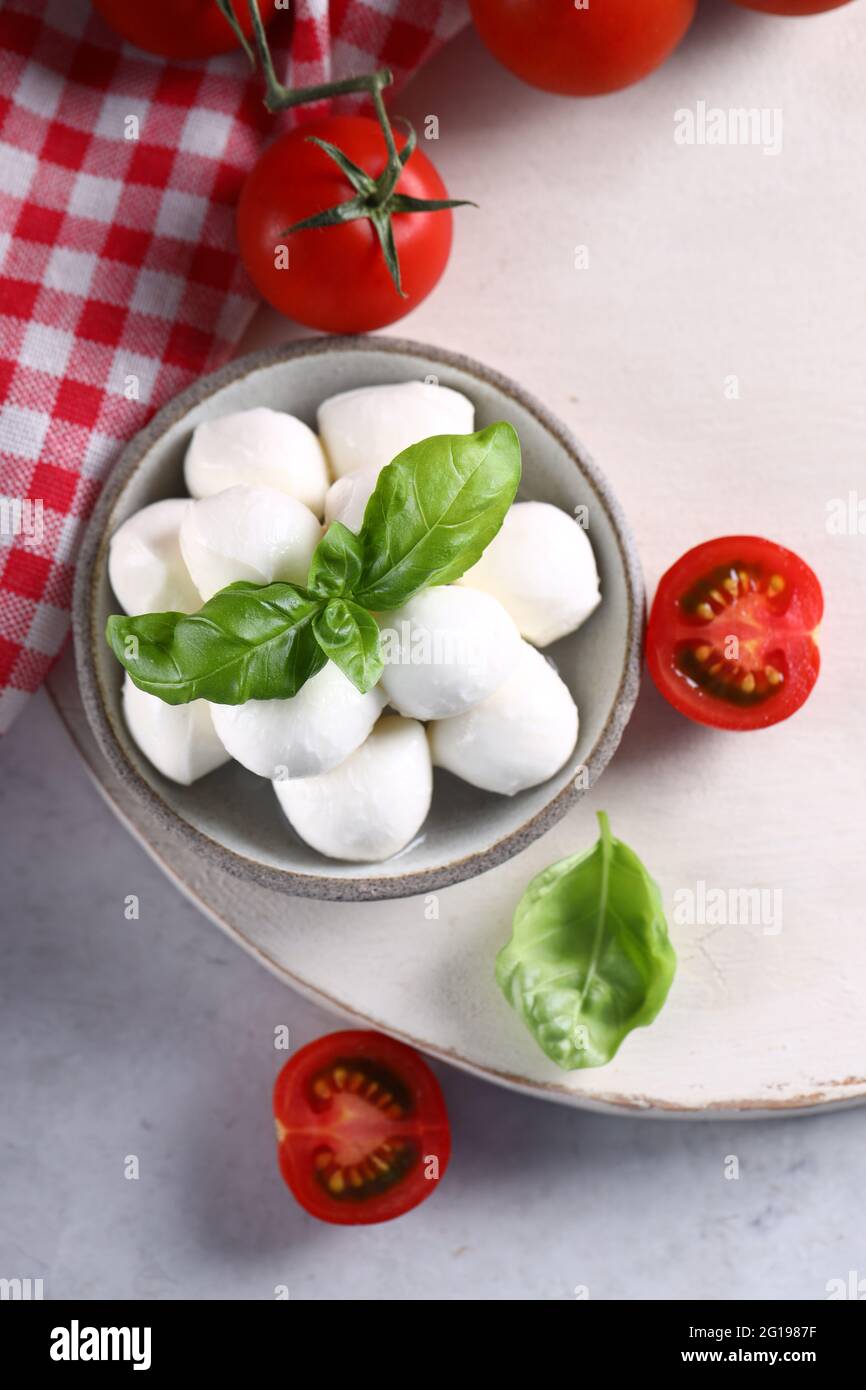 baby mozzarella cheese for salad Stock Photo Alamy