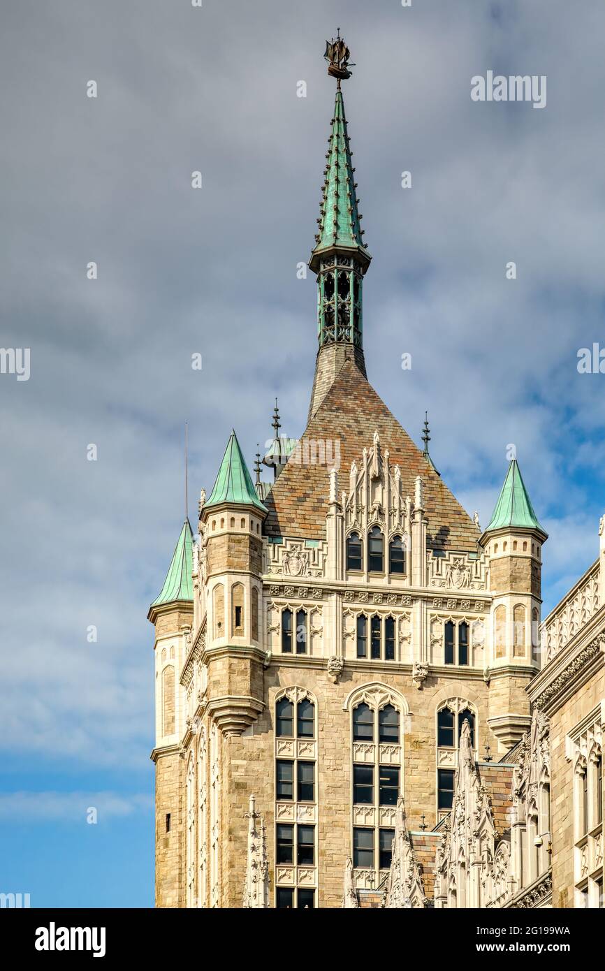 D & H Building, Albany - Broadway at State Street- central tower Stock Photo